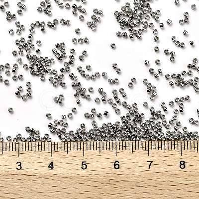 TOHO Round Seed Beads SEED-JPTR15-0713-1