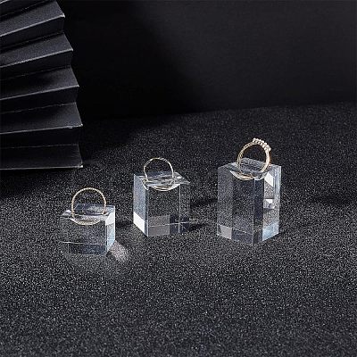 Transparent Acrylic Ring Displays RDIS-WH0003-06A-1