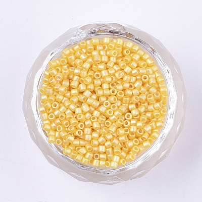 Pearlized Cylinder Seed Beads SEED-Q036-02A-E10-1